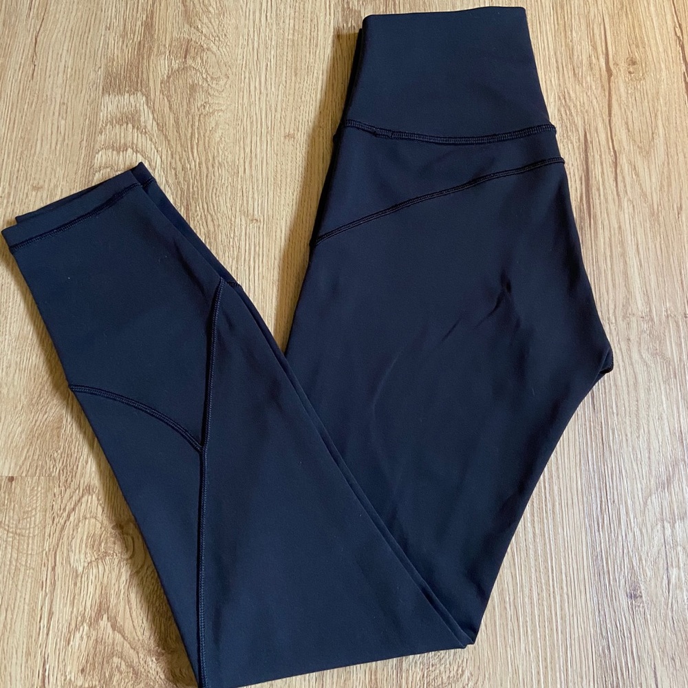 Black Lululemon In Movement Tight *Everlux